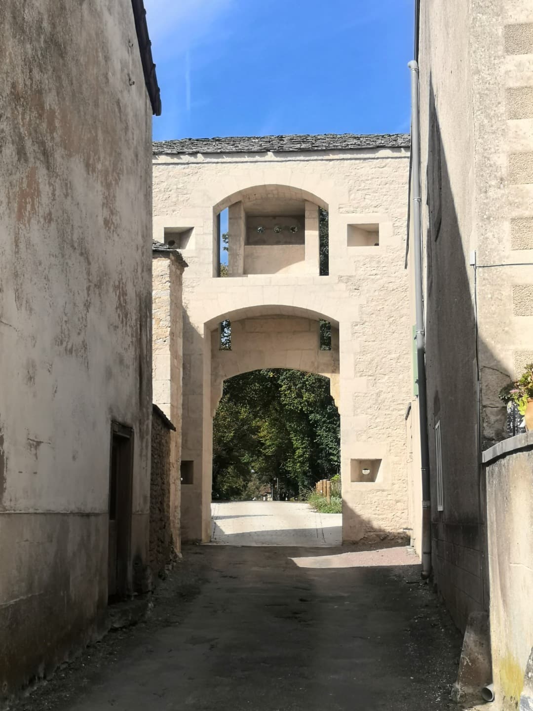 un village atypique de Bourgogne avec votre séjour sur-mesure en Bourgogne-Franche-Comté
